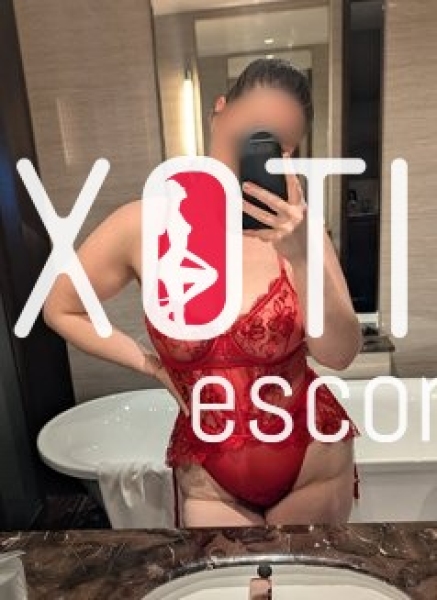Khloé Roy — 9