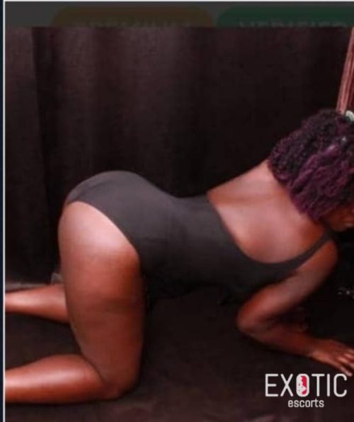 Sonia, escort in Entebbe Town, Uganda (photo 4)